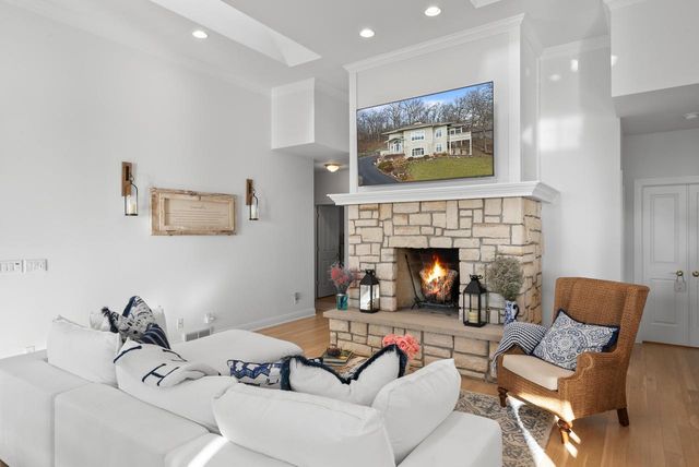 1066 Edinborough COURT, Lake Geneva, WI 53147