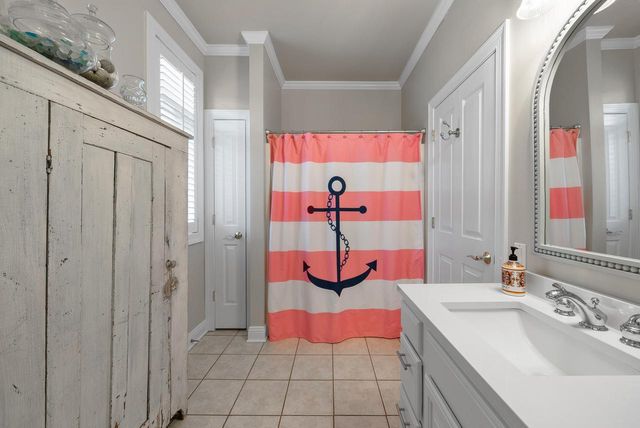 1066 Edinborough COURT, Lake Geneva, WI 53147