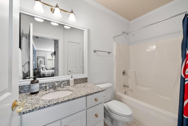 1066 Edinborough COURT, Lake Geneva, WI 53147