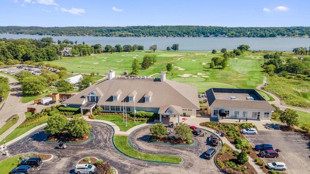 1066 Edinborough COURT, Lake Geneva, WI 53147