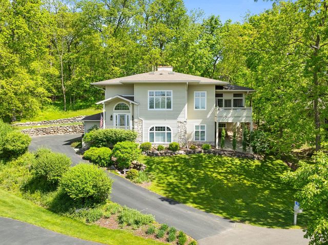 1066 Edinborough COURT, Lake Geneva, WI 53147