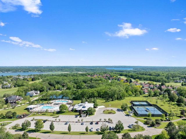 1066 Edinborough COURT, Lake Geneva, WI 53147