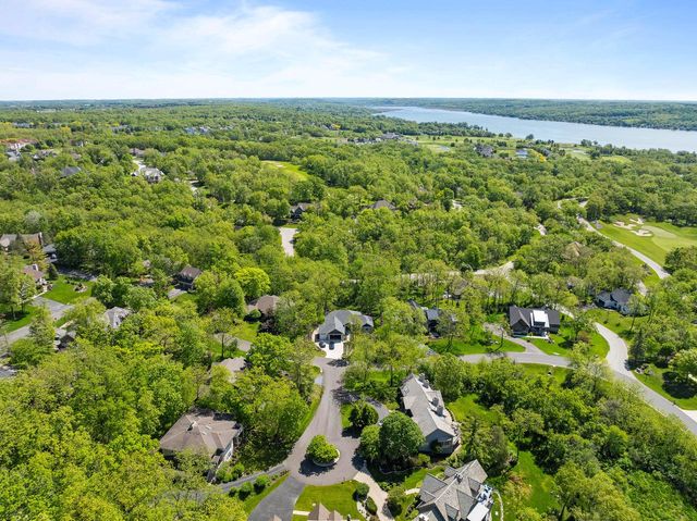 1066 Edinborough COURT, Lake Geneva, WI 53147