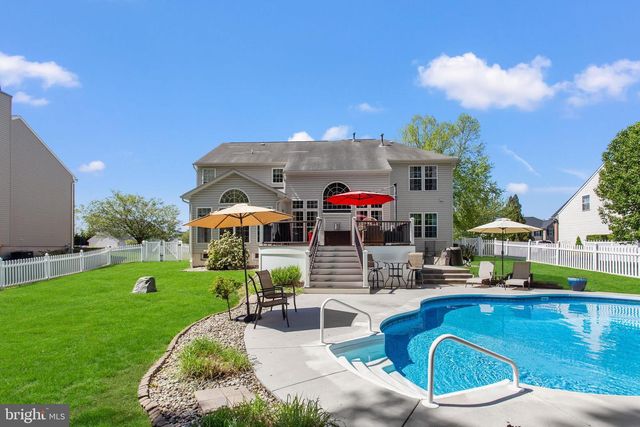 38 FIRMIN WAY, Hanover, PA 17331