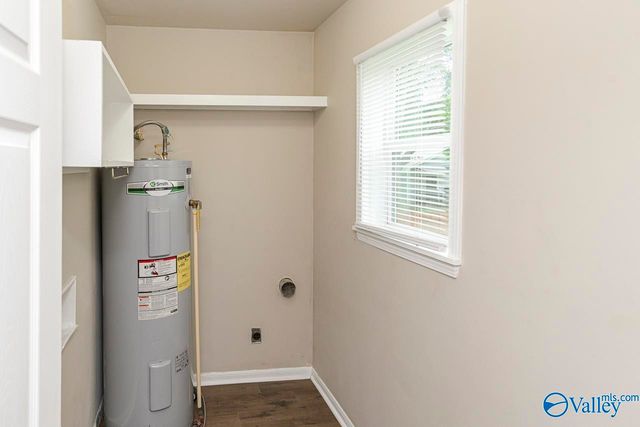 2409 Huntsville Street NW, Huntsville, AL 35811