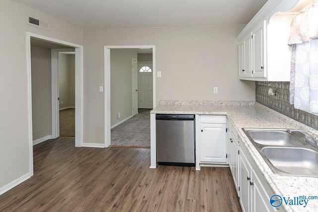 2409 Huntsville Street NW, Huntsville, AL 35811