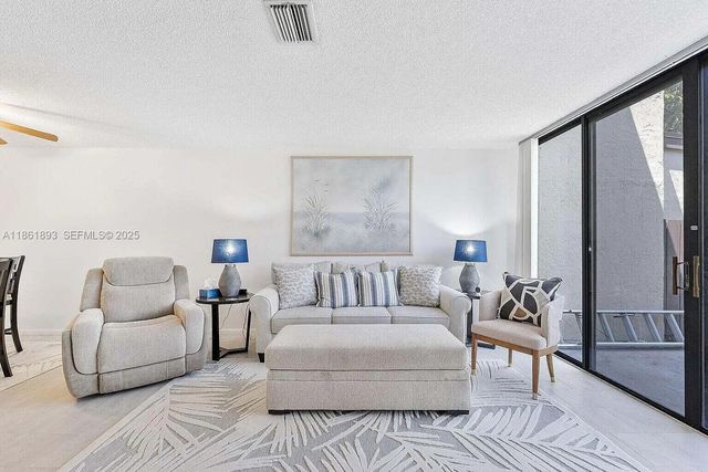 4575 S Carambola S Circle 27206, Coconut Creek, FL 33066