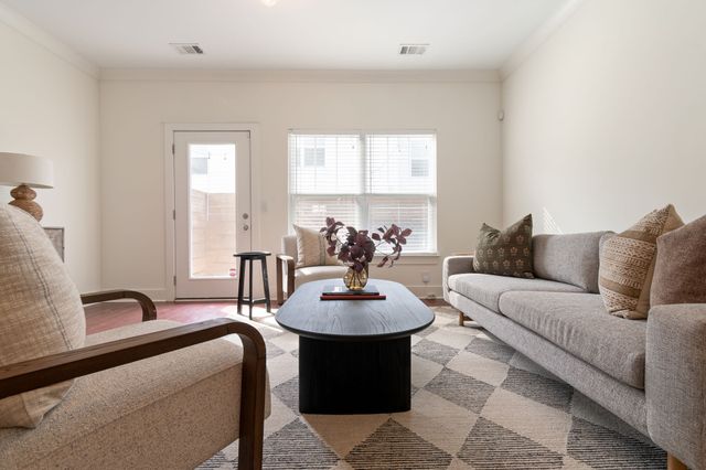 414 W Mill Dr, Nashville, TN 37209