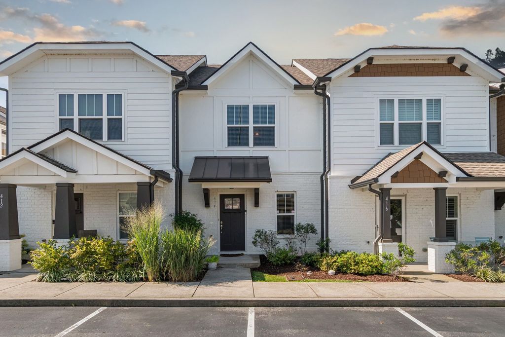 414 W Mill Dr, Nashville, TN 37209