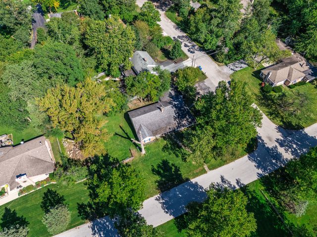 699 Saint Andrews Drive, Crete, IL 60417