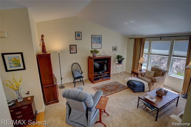 5100 Meadow Crest Circle, Grand Blanc Charter Township, MI 48442
