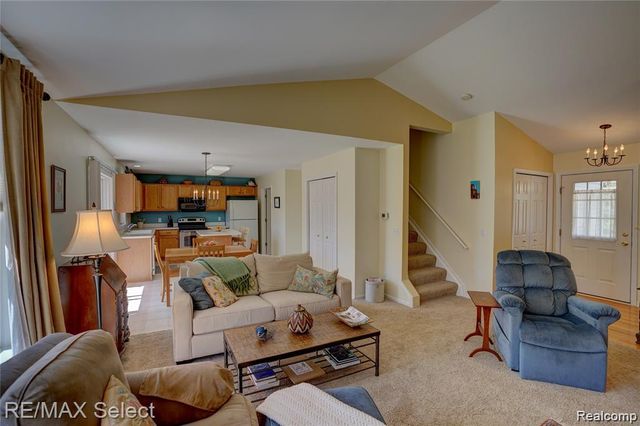 5100 Meadow Crest Circle, Grand Blanc Charter Township, MI 48442