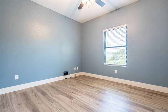 924 Arkansas River Drive, Granbury, TX 76048
