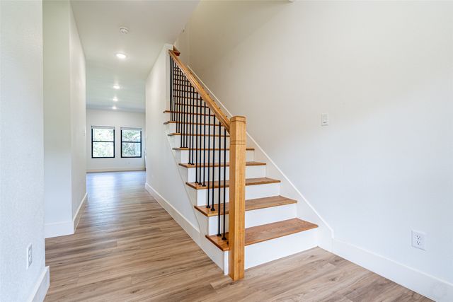 924 Arkansas River Drive, Granbury, TX 76048