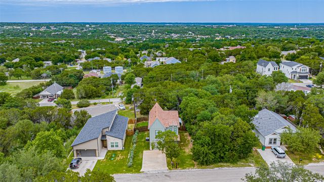 924 Arkansas River Drive, Granbury, TX 76048