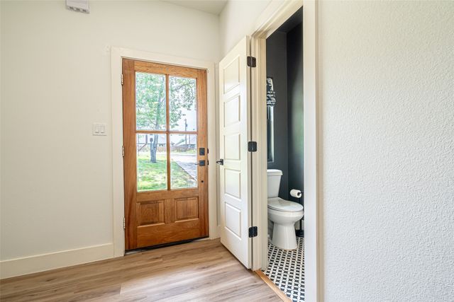 924 Arkansas River Drive, Granbury, TX 76048