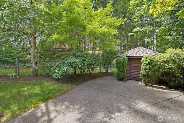 16653 157th Avenue SE, Renton, WA 98058