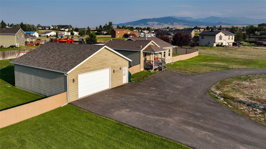 2617 Laramie Street, East Helena, MT 59635 photo 2