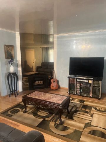 8505 Columbus Avenue 206, North Hills, CA 91343