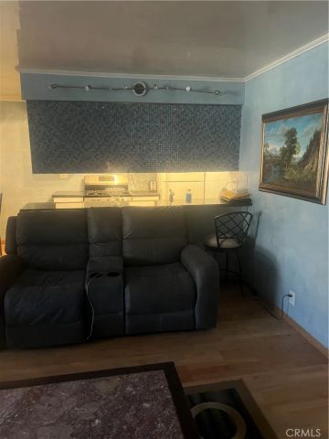 8505 Columbus Avenue 206, North Hills, CA 91343