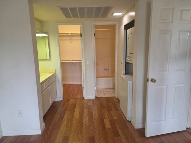 23395 La Crescenta, Mission Viejo, CA 92691