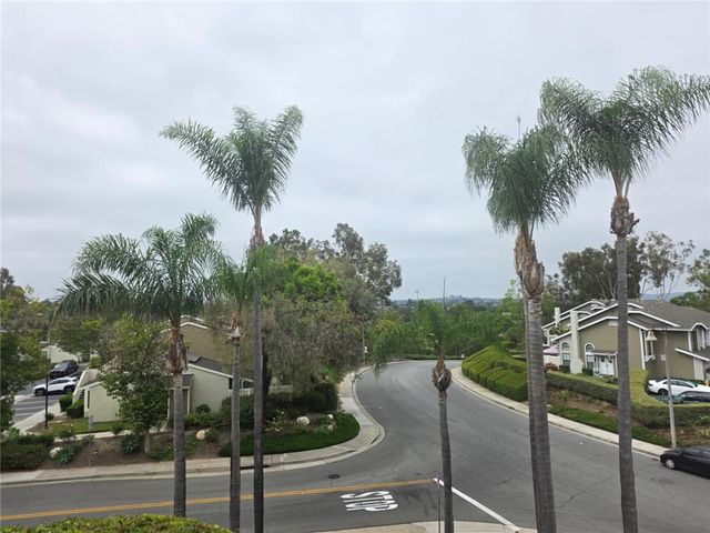 23395 La Crescenta, Mission Viejo, CA 92691
