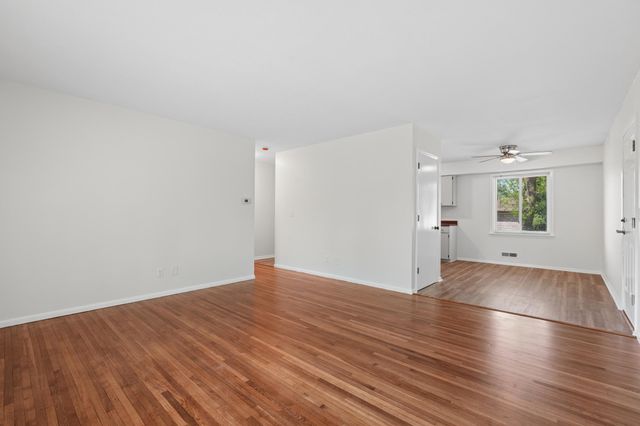 8241 Innsdale Avenue S, Cottage Grove, MN 55016