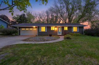 8241 Innsdale Avenue S, Cottage Grove, MN 55016