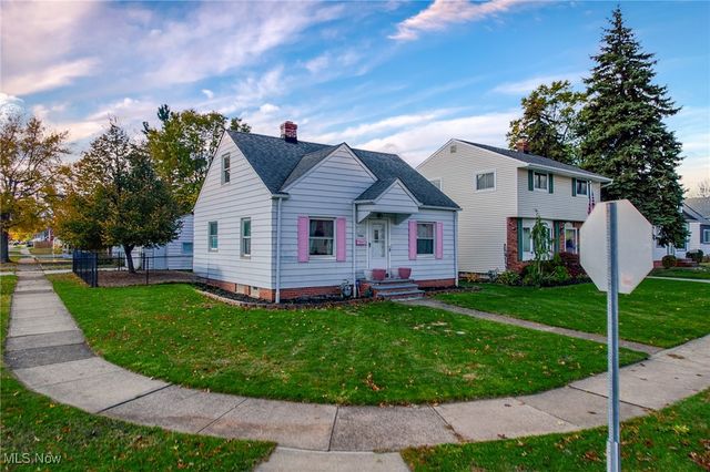 346 E 329th Street, Willowick, OH 44095