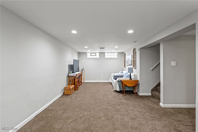 346 E 329th Street, Willowick, OH 44095