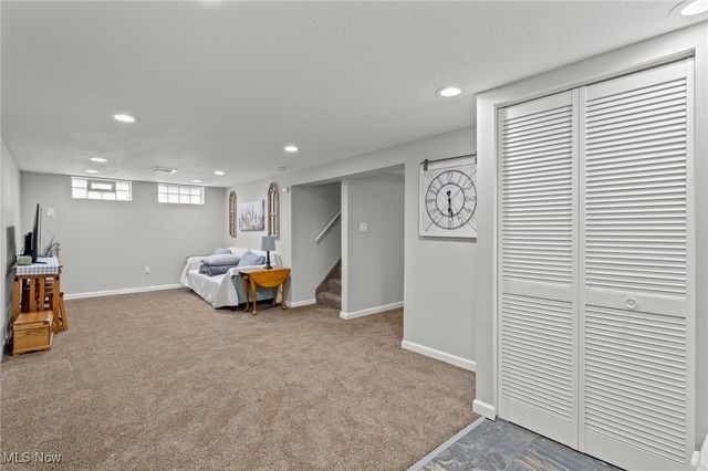 346 E 329th Street, Willowick, OH 44095