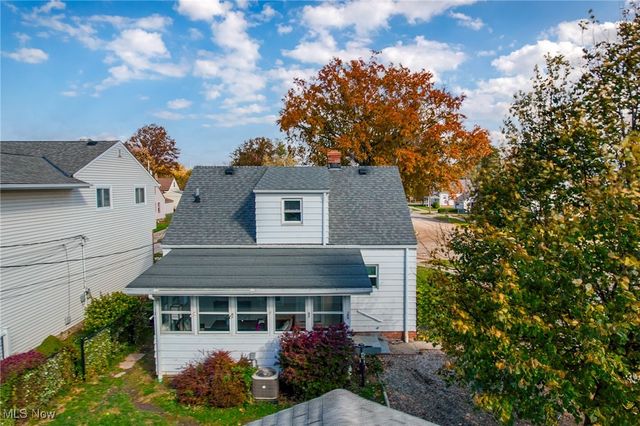 346 E 329th Street, Willowick, OH 44095