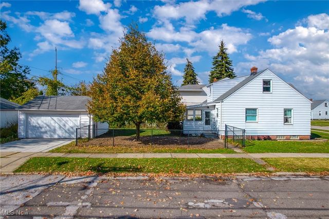 346 E 329th Street, Willowick, OH 44095