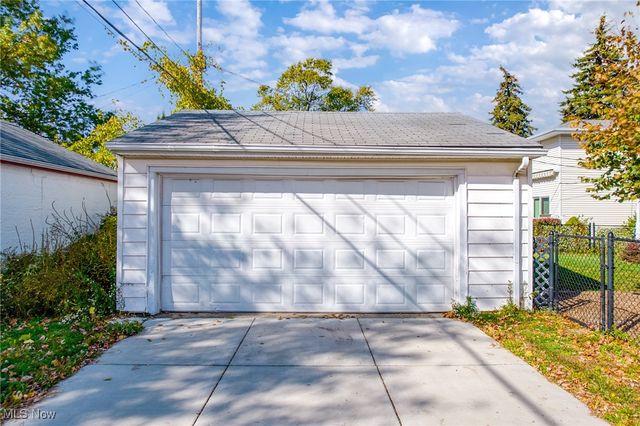 346 E 329th Street, Willowick, OH 44095