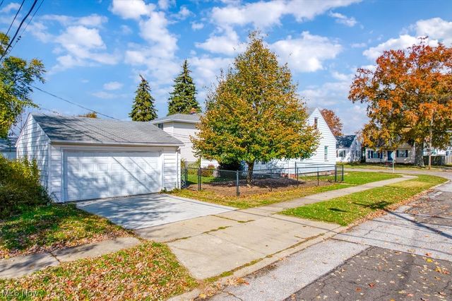 346 E 329th Street, Willowick, OH 44095