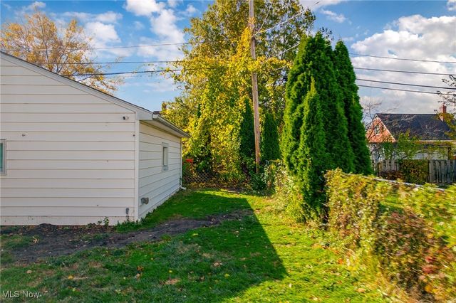 346 E 329th Street, Willowick, OH 44095