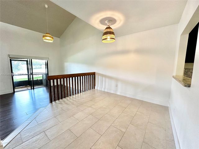 4245 S Pine Island Road, Davie, FL 33328