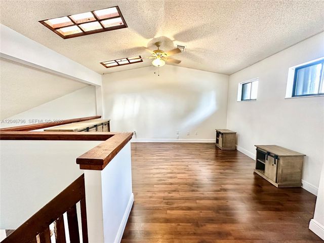 4245 S Pine Island Road, Davie, FL 33328