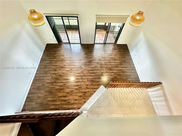 4245 S Pine Island Road, Davie, FL 33328