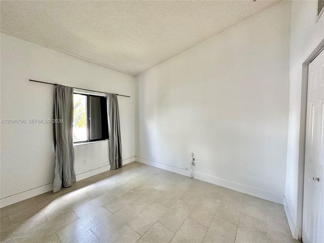 4245 S Pine Island Road, Davie, FL 33328