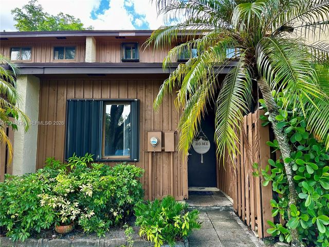 4245 S Pine Island Road, Davie, FL 33328