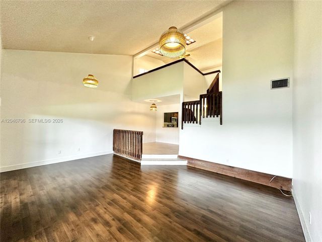 4245 S Pine Island Road, Davie, FL 33328