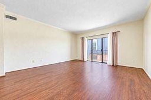 2400 N Braeswood Boulevard 313, Houston, TX 77030
