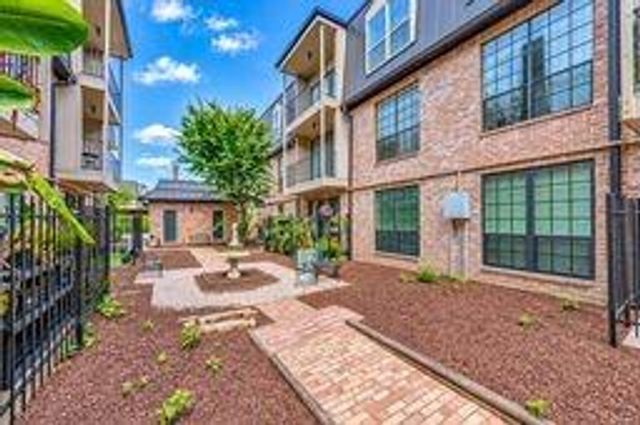 2400 N Braeswood Boulevard 313, Houston, TX 77030