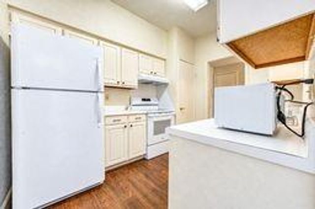2400 N Braeswood Boulevard 313, Houston, TX 77030