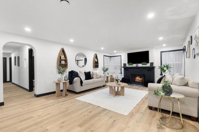 W156N8813 Pilgrim ROAD, Menomonee Falls, WI 53051