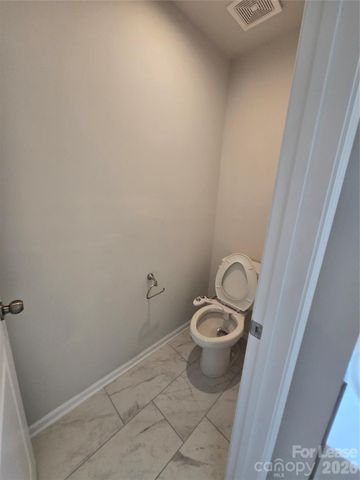 12121 Gambrell Drive, Charlotte, NC 28278