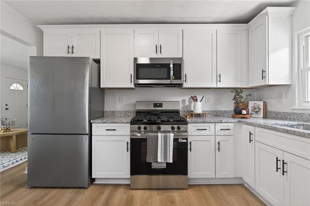 402 Orton ST, Portsmouth, VA 23701