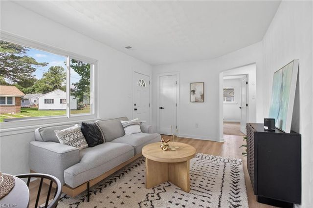 402 Orton ST, Portsmouth, VA 23701