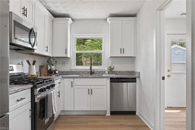 402 Orton ST, Portsmouth, VA 23701